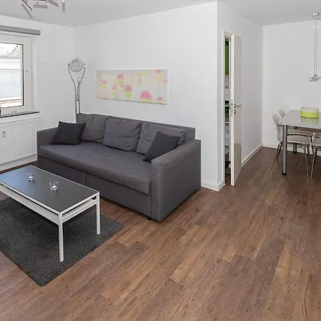 Pier 12, 5 * Duhnen